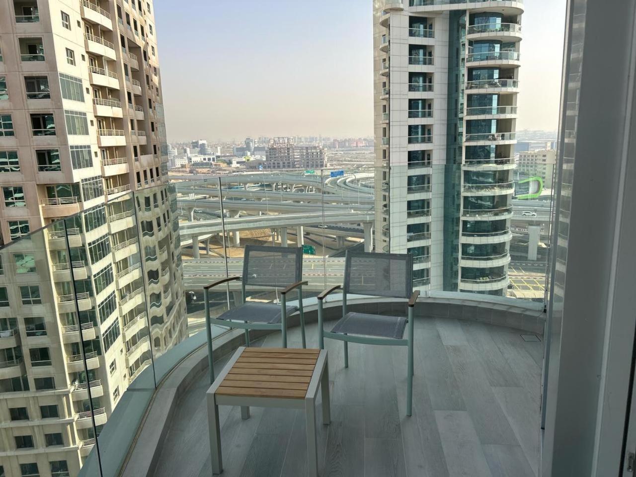 Dubai Marina Walk Gem Modern Apartments With Pool & Gym Access, Steps To Beach & Metro Managed By Sunnyhomes Bagian luar foto